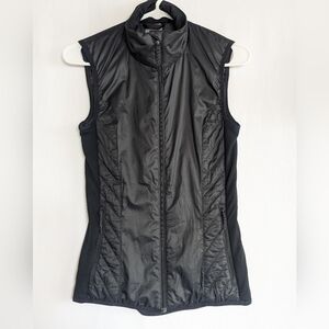 Women's XS Icebreaker Vest MerinoLOFT Black Wool Insulated Full Zip